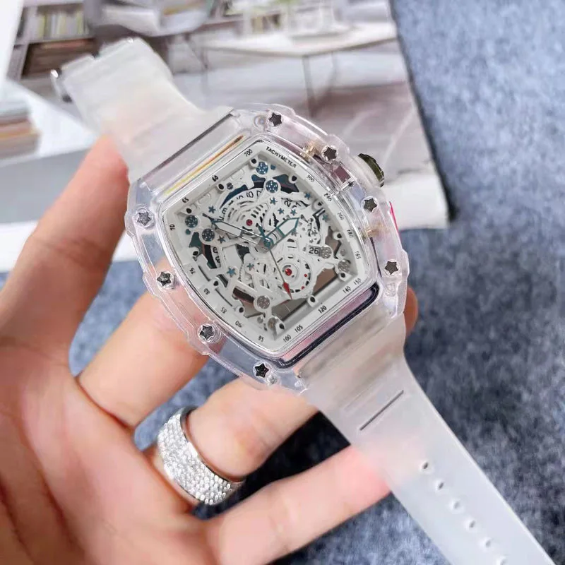 Luxury Watch Rubber Strap - Tonneau mode montre à Quartz hommes