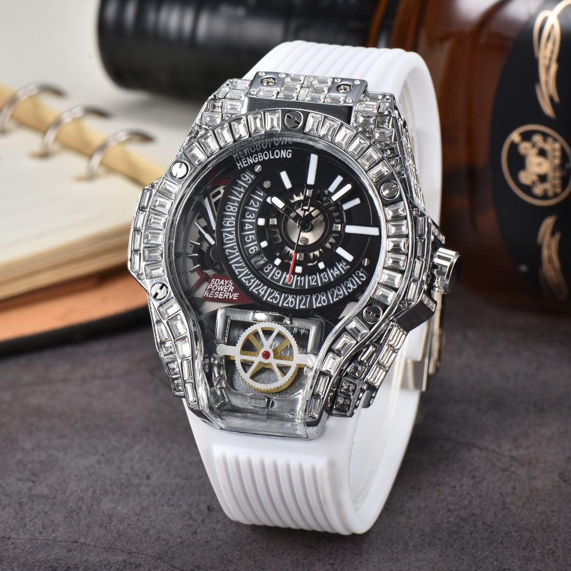 Boîtier en diamant complet aff - Luxury Watch Rubber Strap avis et prix