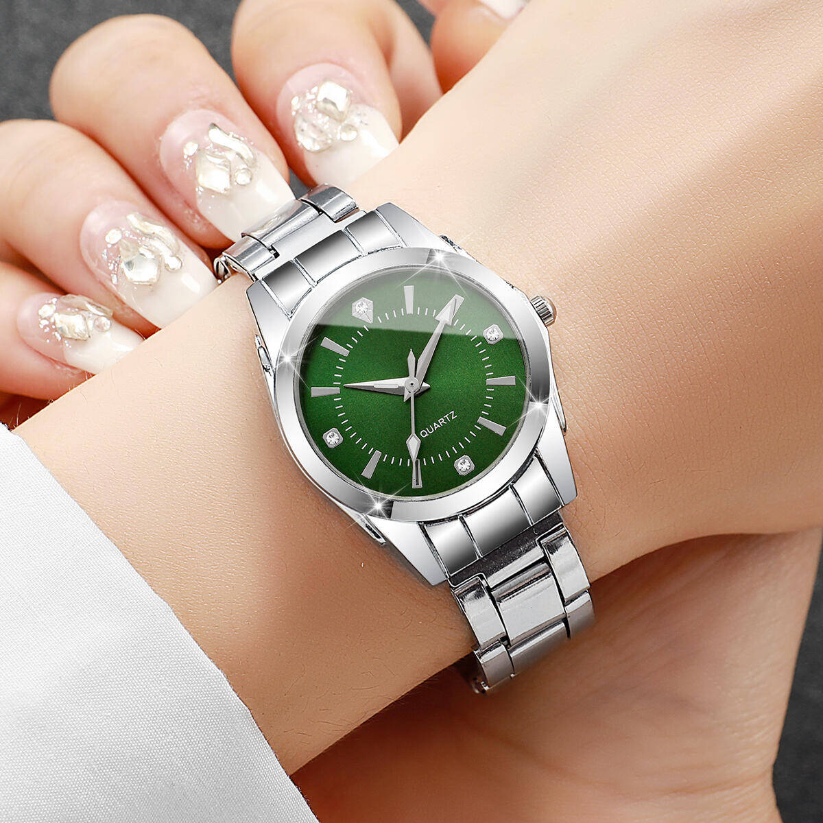 Montres de luxe à strass pour  - Luxury Watch Storage avis et prix