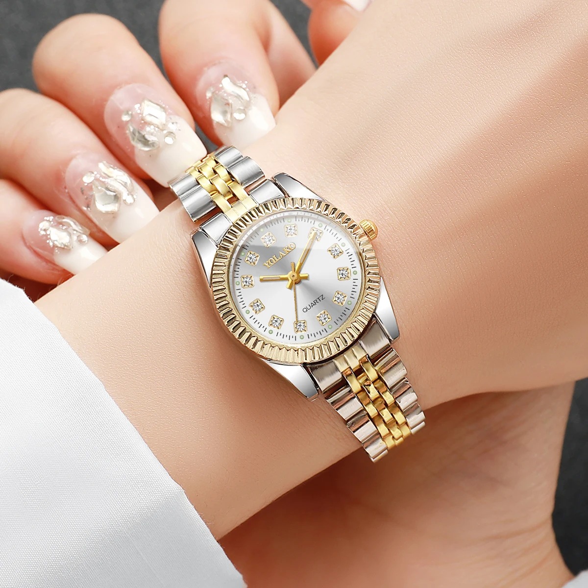 Montre à quartz pour femmes av - Luxury Watch Storage avis et prix